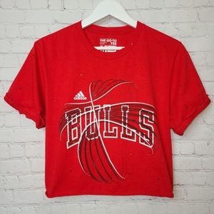 Chicago Bulls Crop Tee
